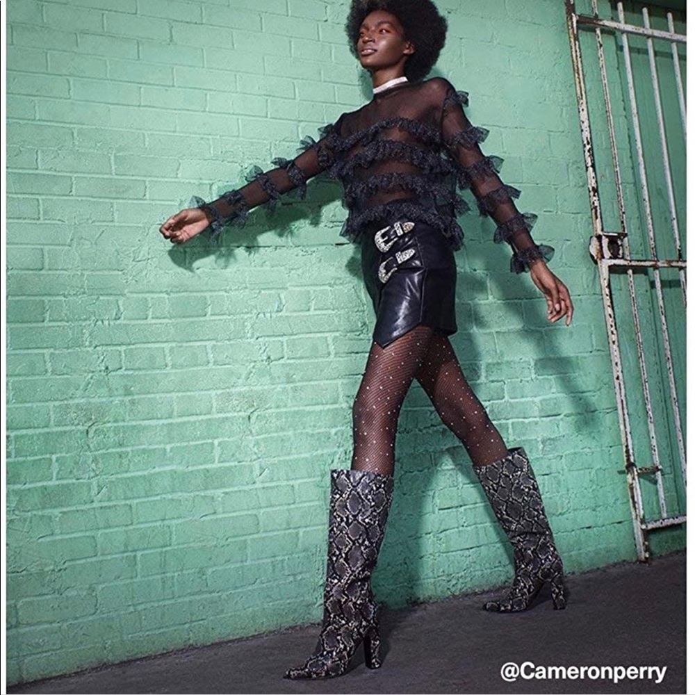 Steve Madden Rouge Knee High Boots Grey